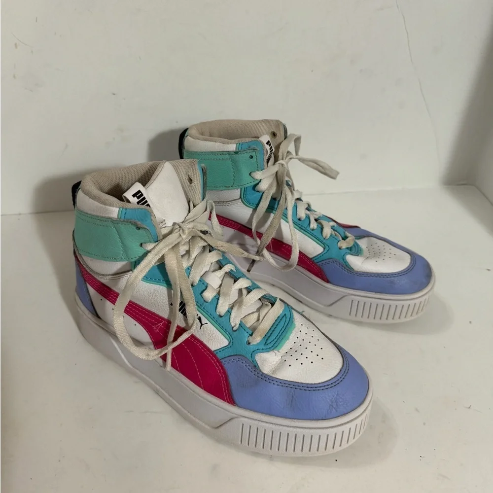 Puma vibrant sneakers